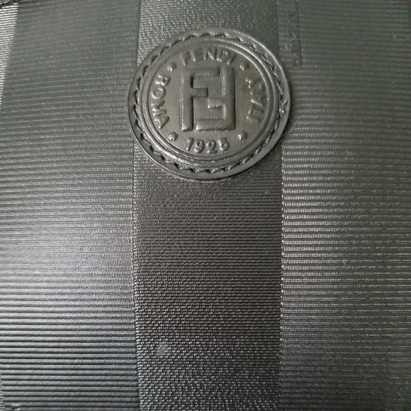 SOLD Authentic Vintage Fendi Crossbody - Picture 6 of 8